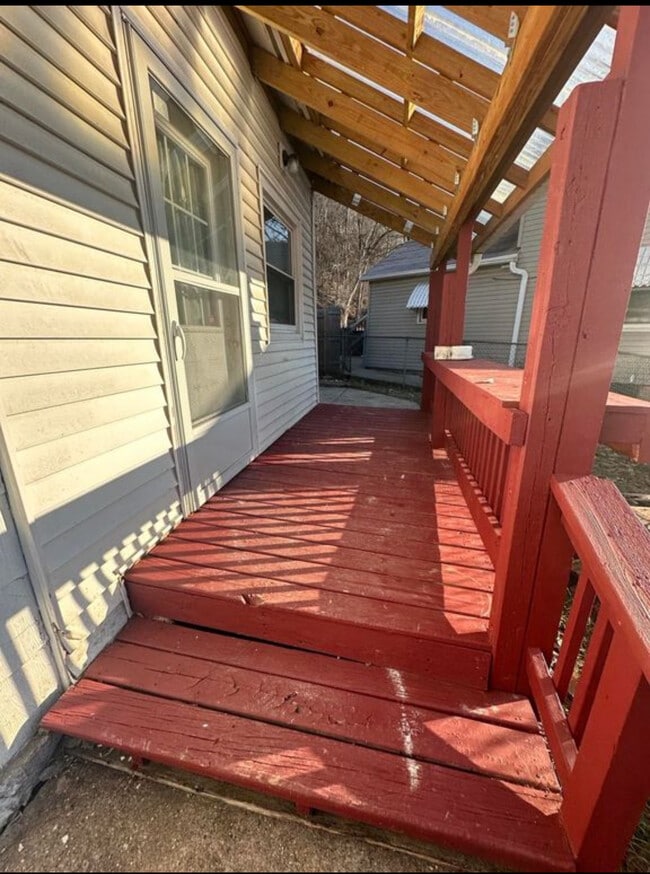 Building Photo - 513 Kaufmann Ave