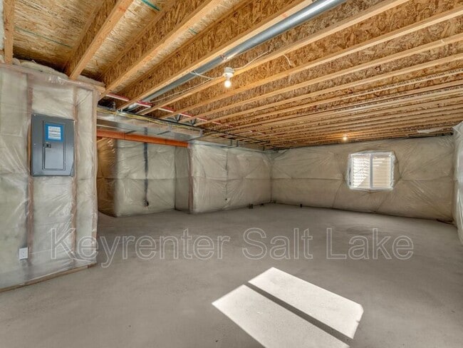 Building Photo - 8729 Park Slope Ln