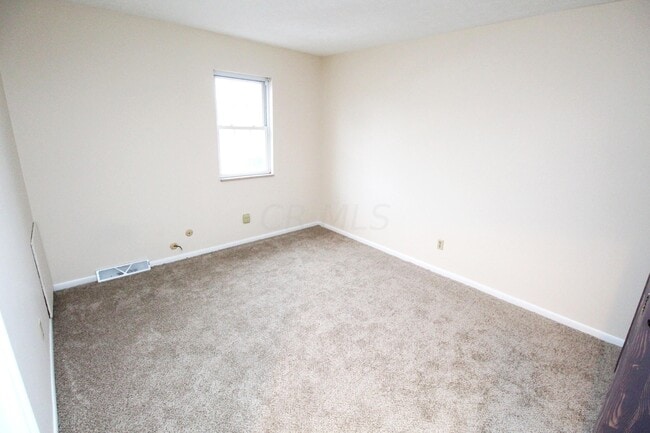 Building Photo - 4825 Dierker Rd