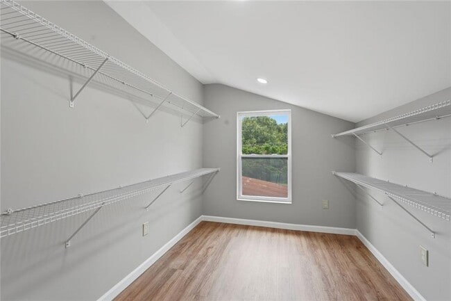 Building Photo - 7134 Williams Rd