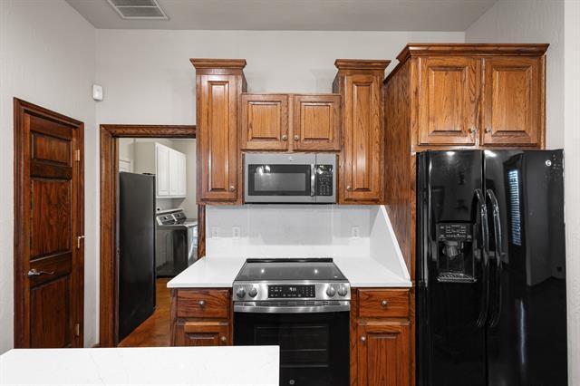 Building Photo - 19 Shady Creek Ln