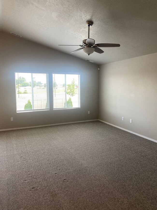 Building Photo - 5214 Clearfield Ct
