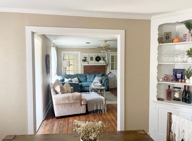 Building Photo - 3 Bedroom 2 bath home on Park Street