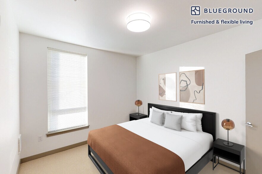 Building Photo - 109 S Division St