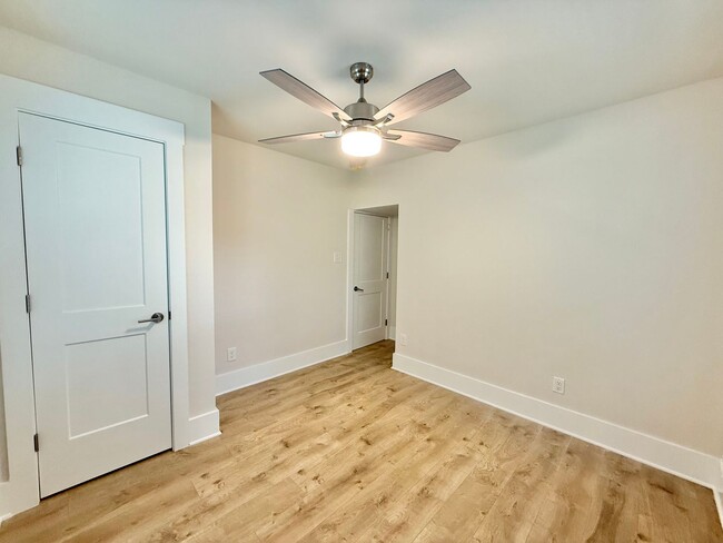 Building Photo - Newly Remodeled 2BD, 1BA Downtown Raleigh ...