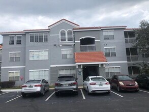 Building Photo - 18001 Richmond Pl Dr