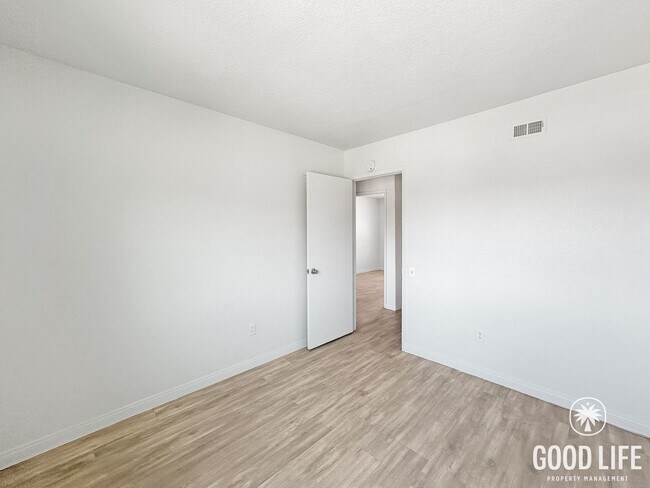 Building Photo - Spacious 5BD/2.5BA Two-Story Home in South San Diego with Large Backyard, Office & Attached Garage