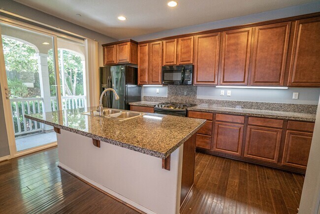 Building Photo - COMING SOON! West Creek 3 Bedroom Rental H...