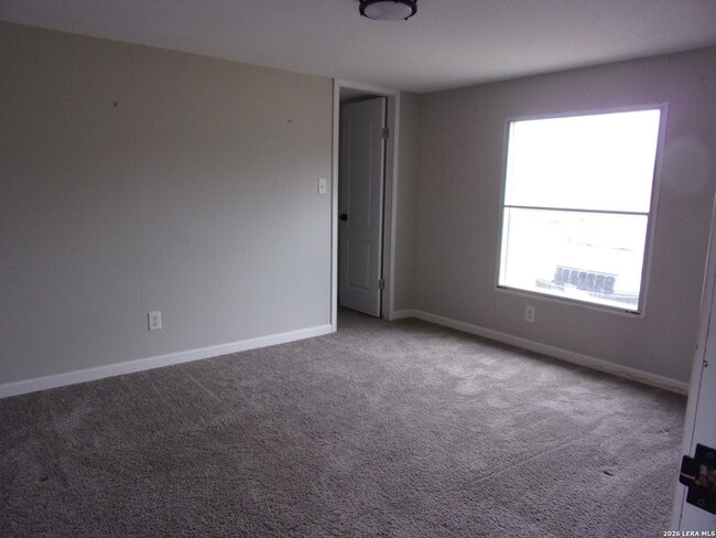 Building Photo - 360 Rangeland Rd