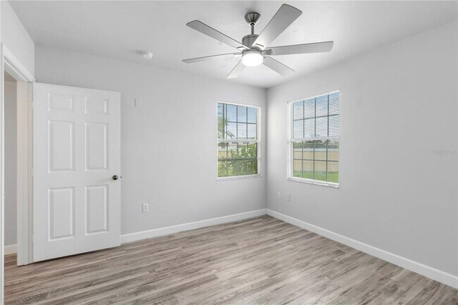 Building Photo - 1185 Villagio Cir