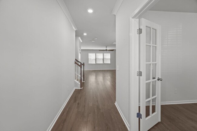 Building Photo - Beautiful Rental in Coosaw Preserve