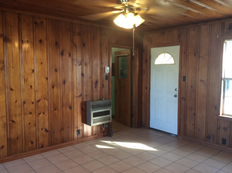 Building Photo - 6921 Co Rd 109B