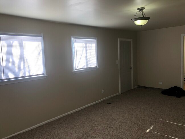 Living Room - 14451 Union Ave