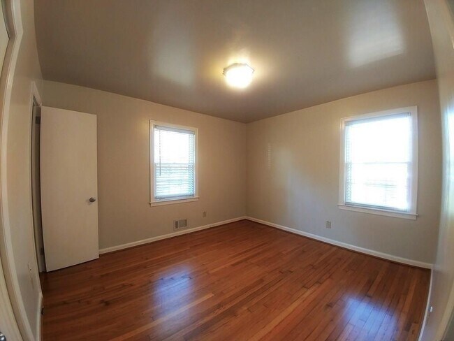 Building Photo - 1275 Pine Valley Ct