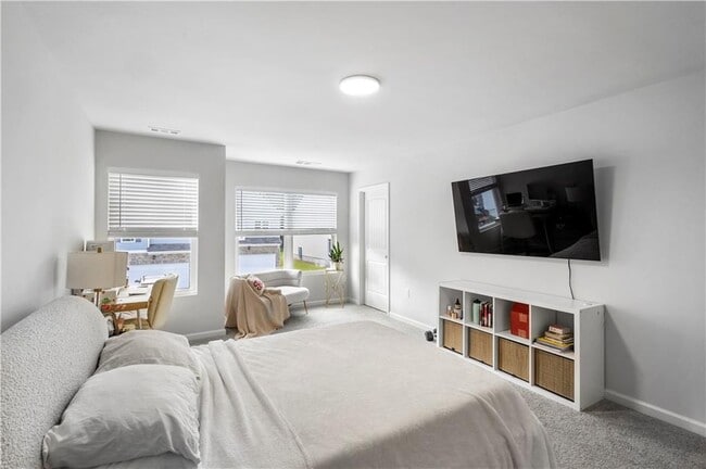 Building Photo - 381 Stoneybrook Dr