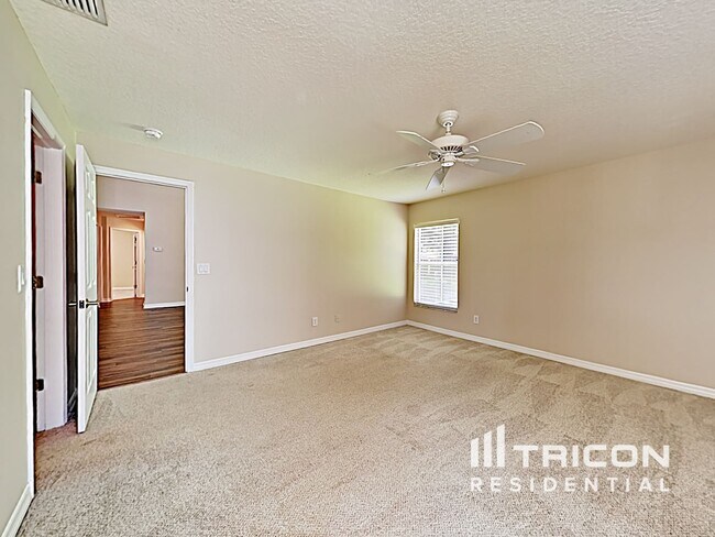 Building Photo - 23145 Emerson Way