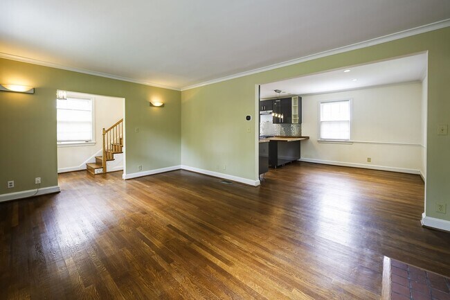 Building Photo - NW DC - Timeless Elegance Meets Modern Comfort in AU Park (with Pool!)