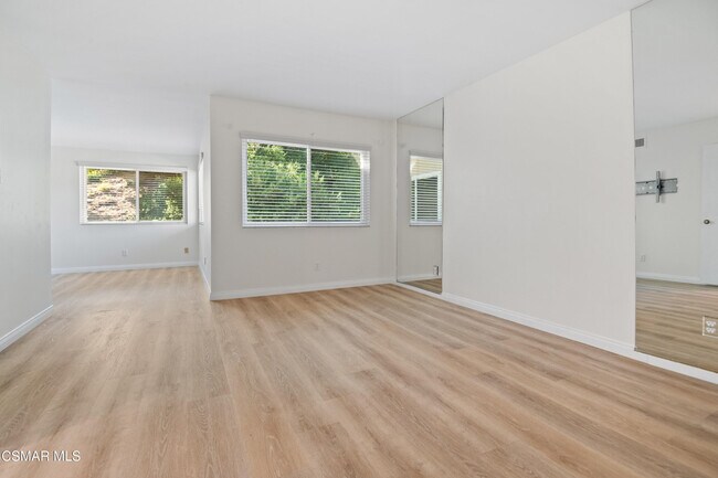 Building Photo - 681 Triunfo Canyon Rd