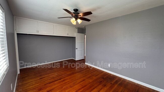 Building Photo - 37 E J St