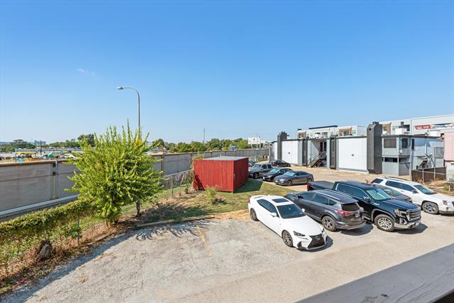 Building Photo - 2627 Douglas Ave