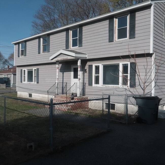 Building Photo - 54 Ballard St