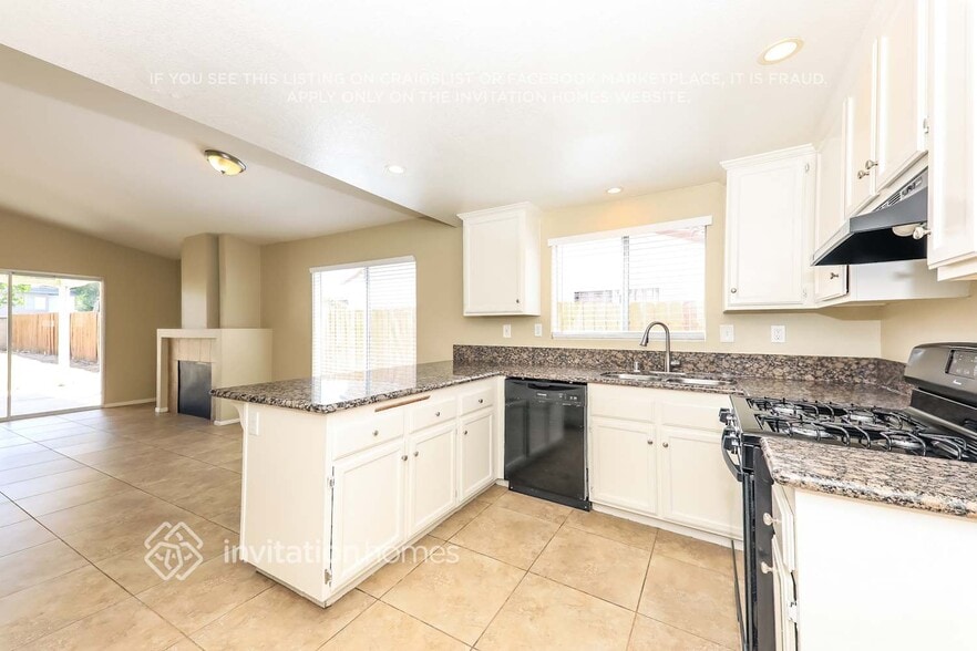 Building Photo - 39928 Snow Gum Ln