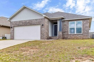 Building Photo - 970 John Deere Ln