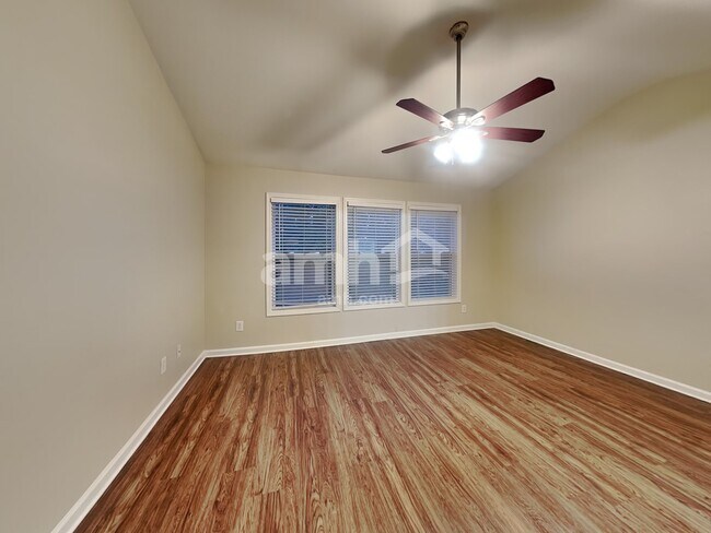 Building Photo - 2313 Worrall Hill Dr