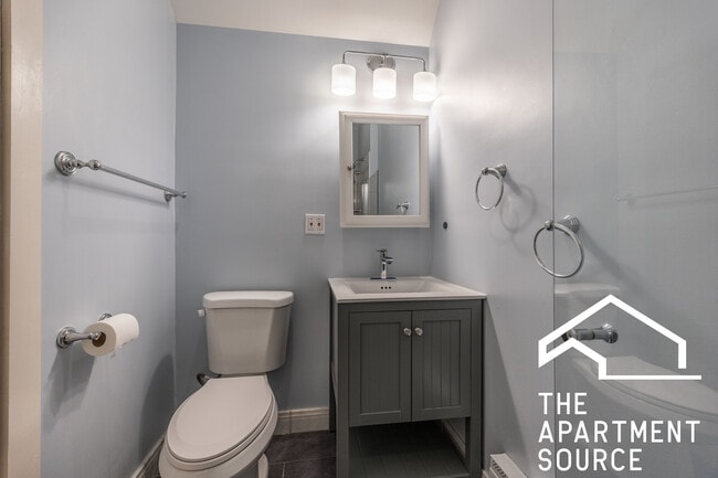 Building Photo - 1432 W Jonquil Terrace