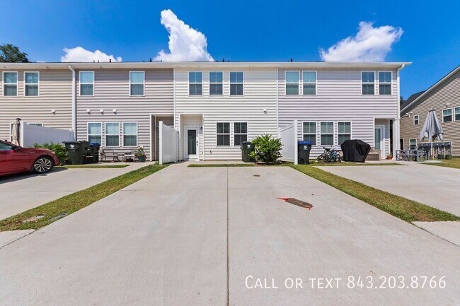 Building Photo - 1471 Central Ave