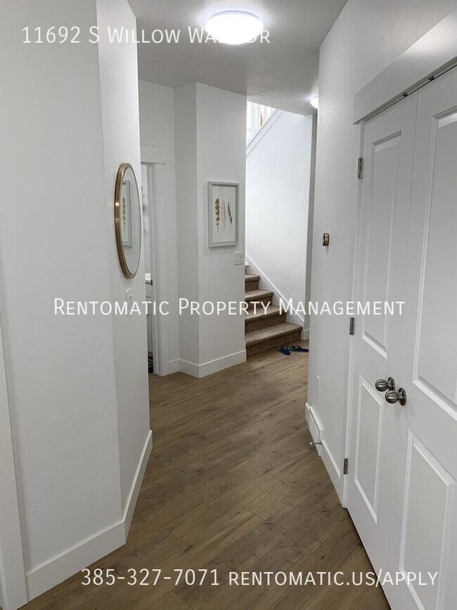 Building Photo - 11692 S Willow Walk Dr