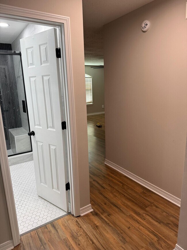 Building Photo - 38 Ruby Cir