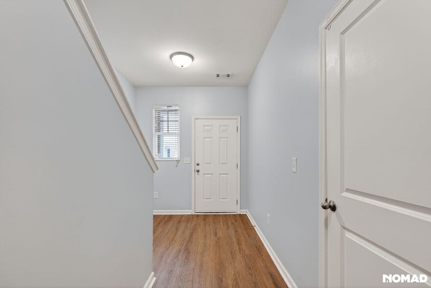 Building Photo - 6367 Kennonbriar Ct