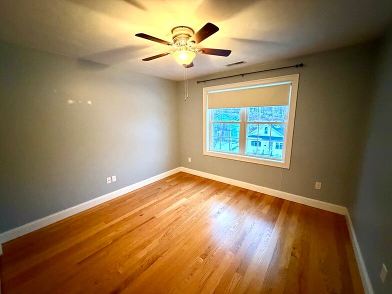 Building Photo - 46B Dominion Rd