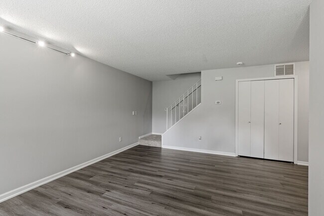 Building Photo - 13359 Zenith Ln