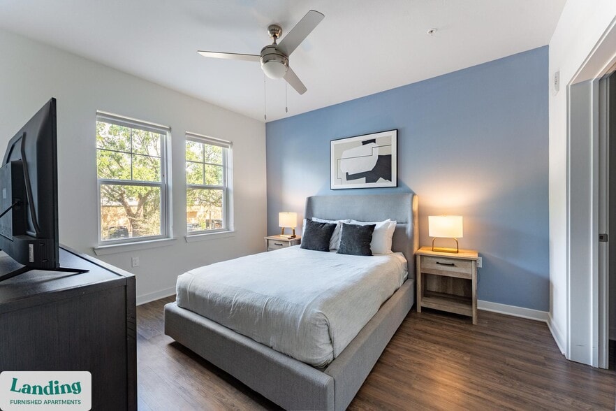 Building Photo - 1225 Utica Dr