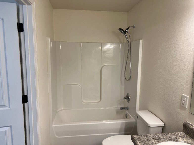 Building Photo - 10468 River Birch Dr