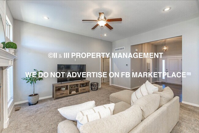 Building Photo - 12566 S Canyon Dr