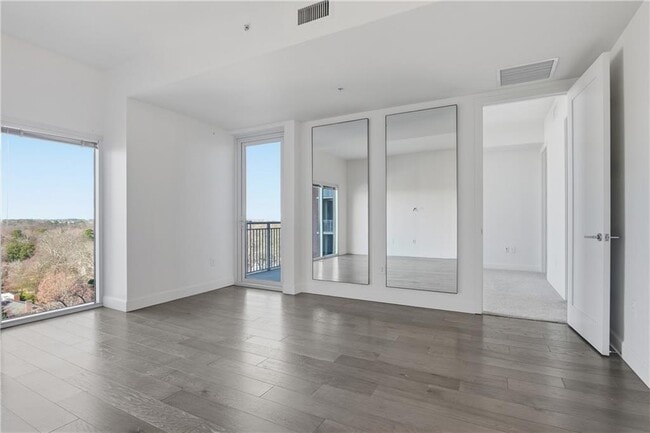 Building Photo - 1820 Peachtree St NW