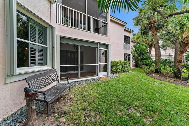 Building Photo - 2505 Fairway Dr N