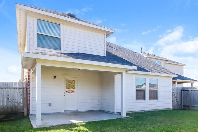 Building Photo - 5107 Gulf Stream Ln