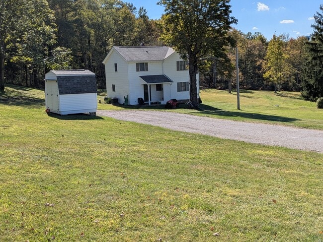 Building Photo - 150 T585