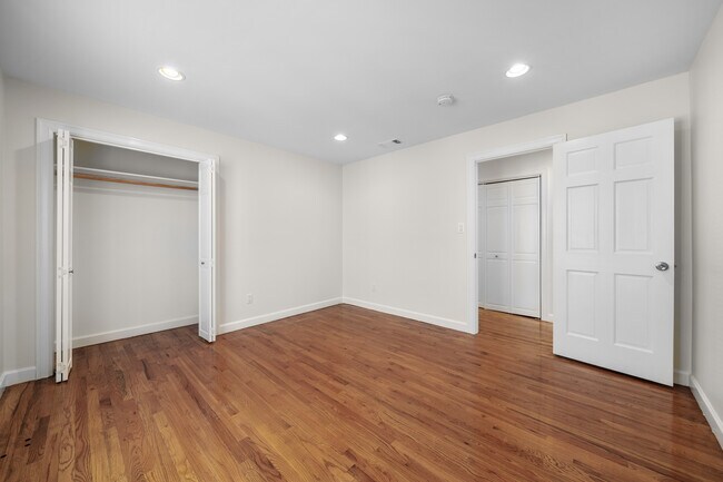 Building Photo - 9 Sterling Pl