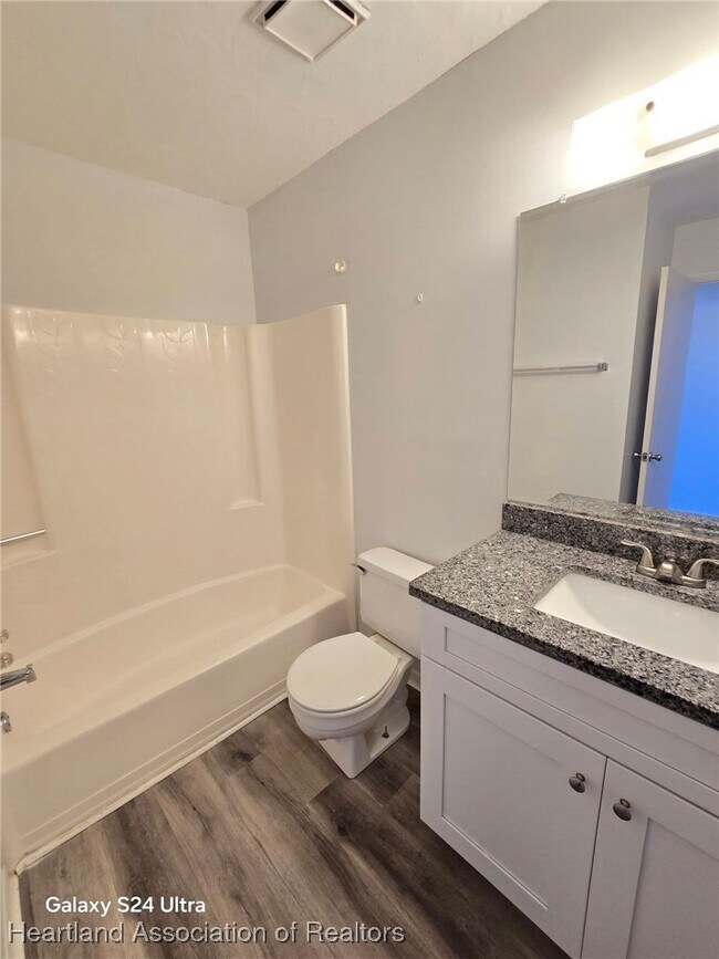 Building Photo - 341 US-27