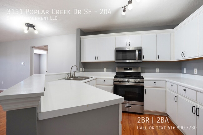 Building Photo - 3151 Poplar Creek Dr SE