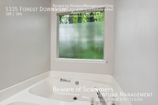 Building Photo - 5335 Forest Downs Ln