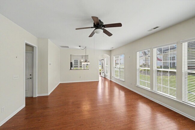 Building Photo - Beautiful 2BR Home in Sun City Carolina Lakes 55+ Community