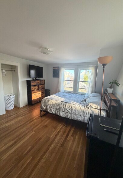 MAIN - 104R Homes Ave