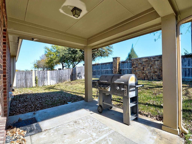 Building Photo - 9824 Mcfarring Dr