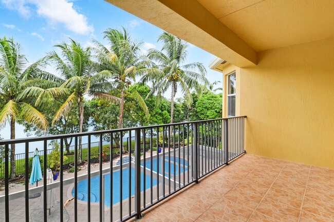 Building Photo - 5029 Forest Dale Dr